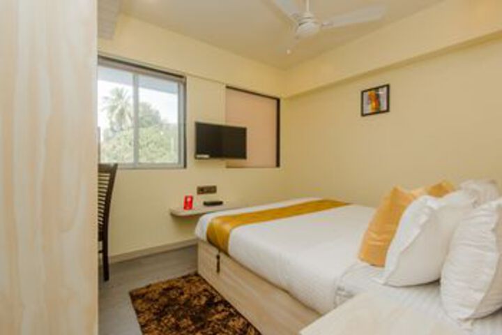 Room 10 of 22