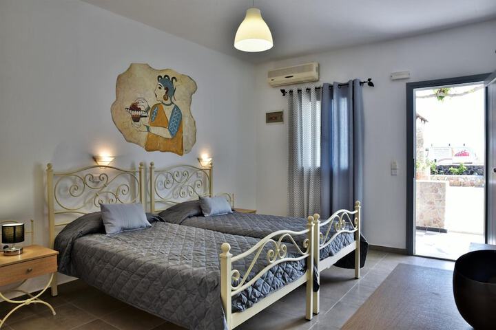 Room 15 of 58