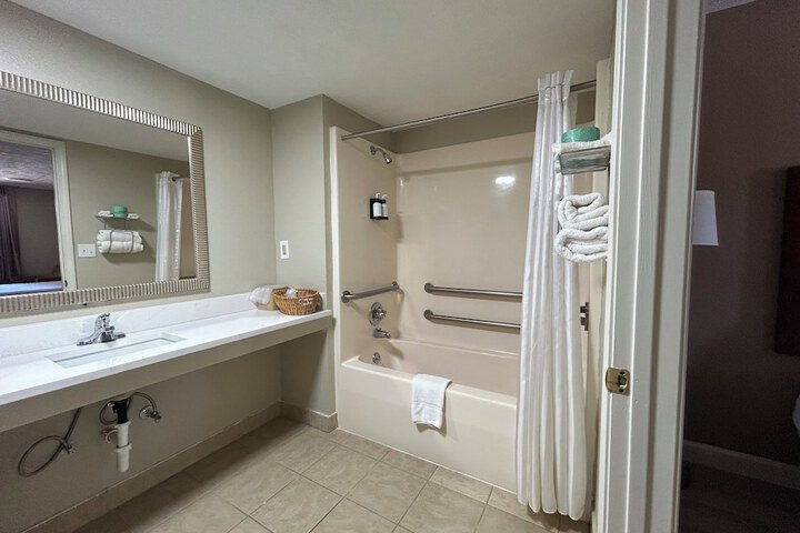 Room 40 of 52