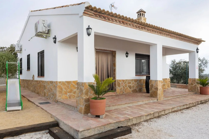 Quaint Holiday Home in Sevilla With Swimming Pool