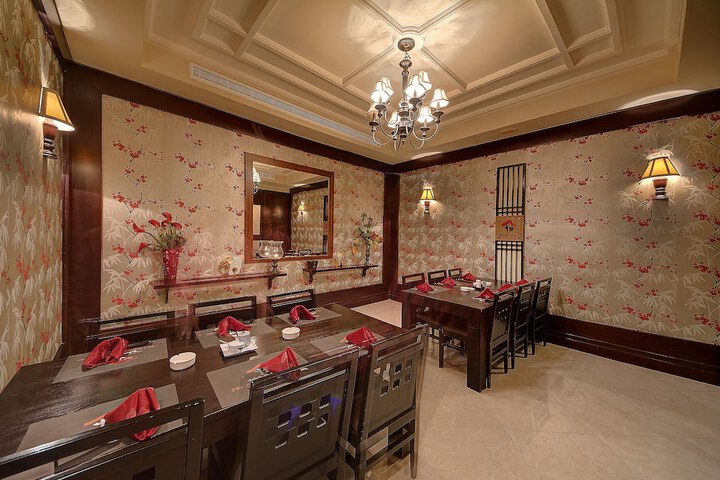 Dining 78 of 95