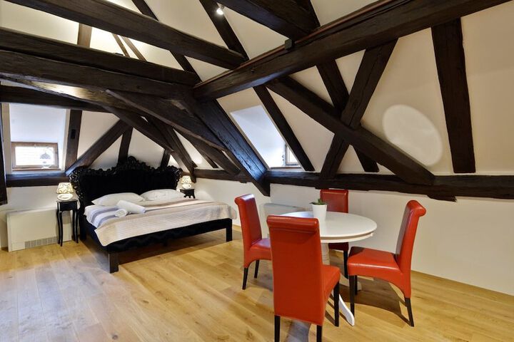 Room 20 of 31