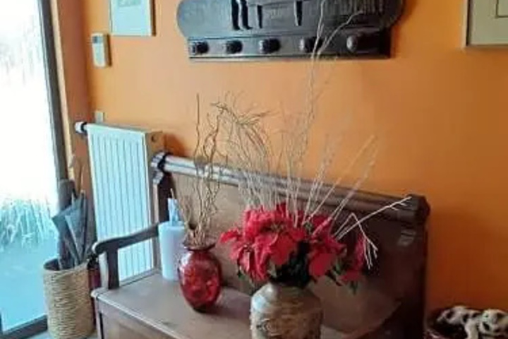 Room 3 of 20