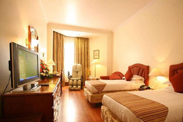 Room 14 of 31