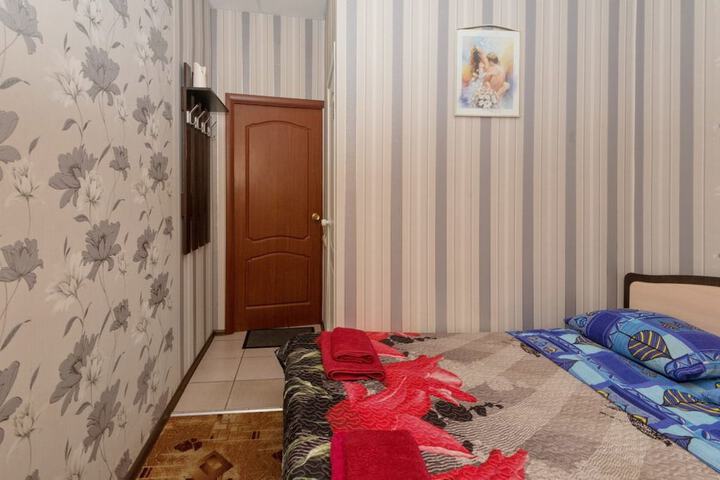 Room 10 of 28