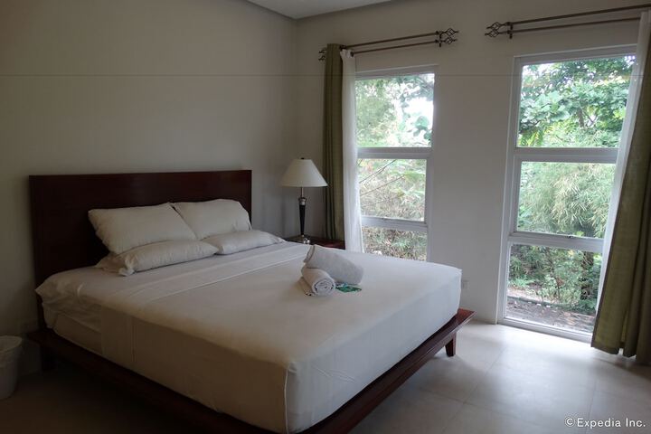 Room 20 of 35