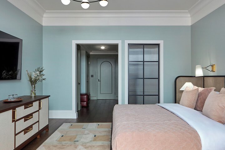 Room 3 of 27