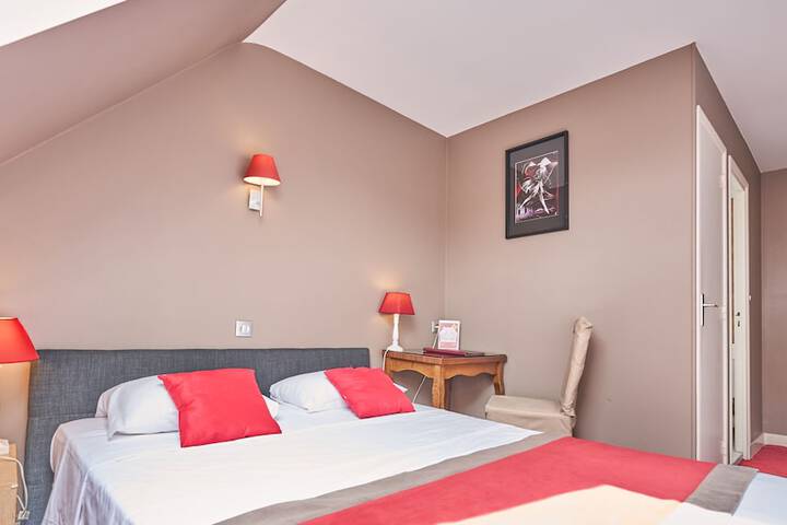 Room 14 of 47