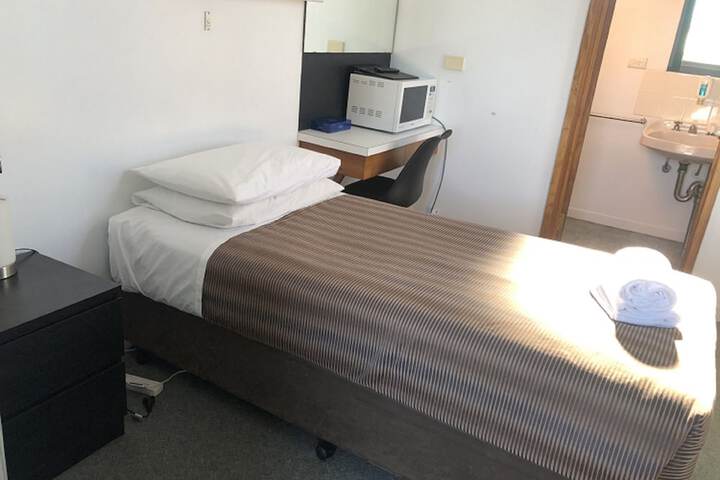 Room 20 of 60