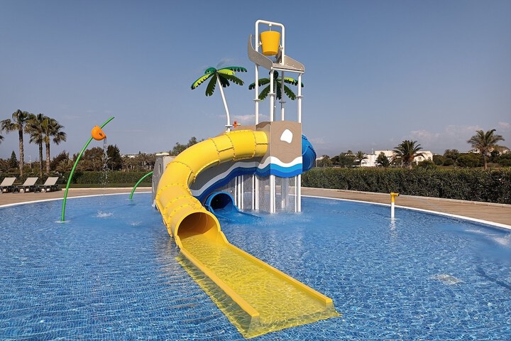 Pool Hotel