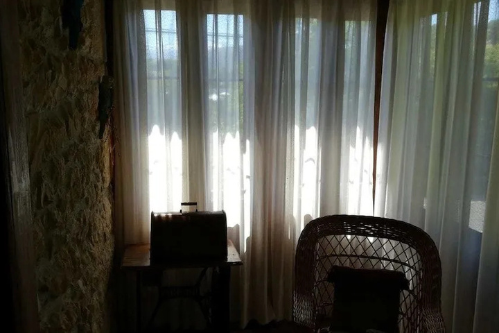 Room 2 of 11