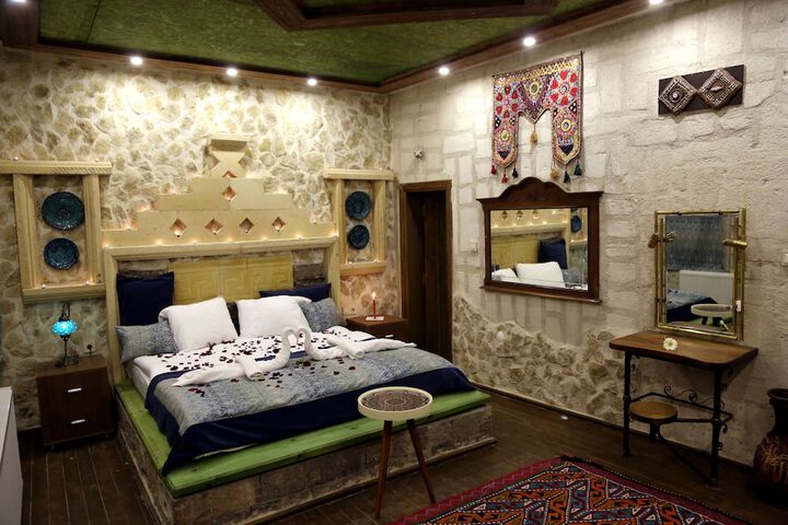 Room 7 of 61
