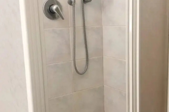 Room 8 of 15