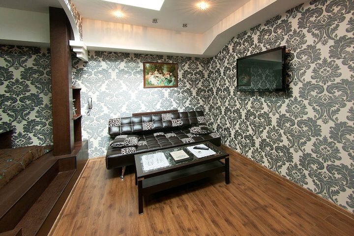 Room 28 of 61