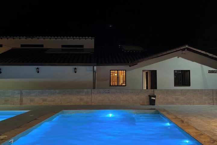 Pool 12 of 75
