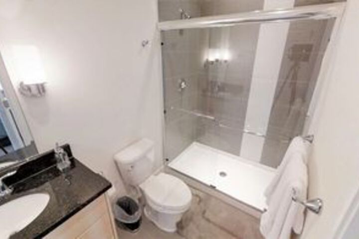 Room 9 of 279