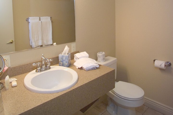 Room 15 of 22