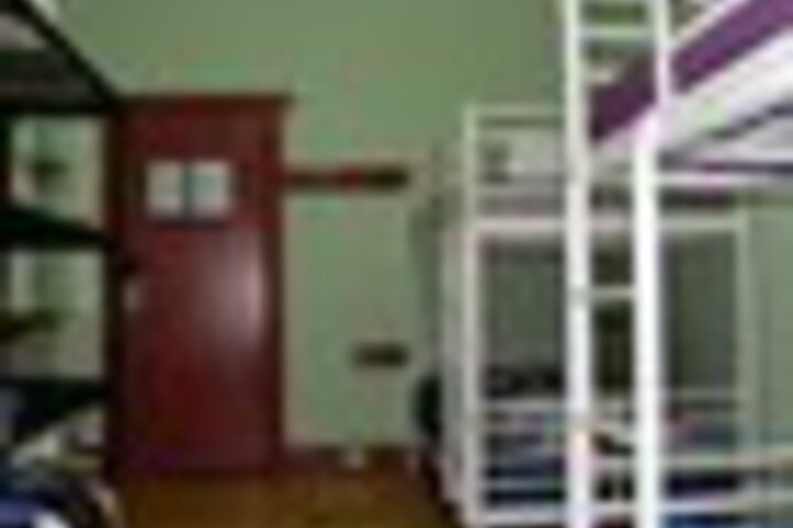 Room 29 of 135
