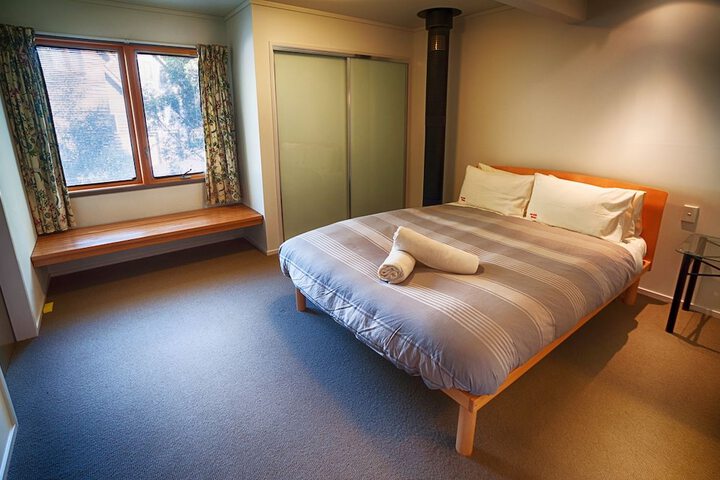 Room 4 of 23