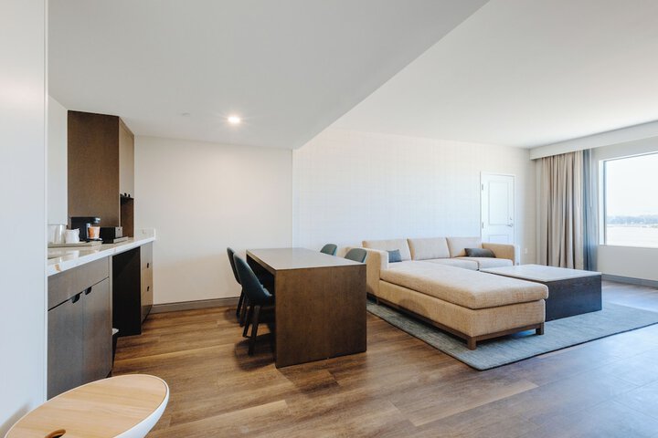 Room 37 of 54