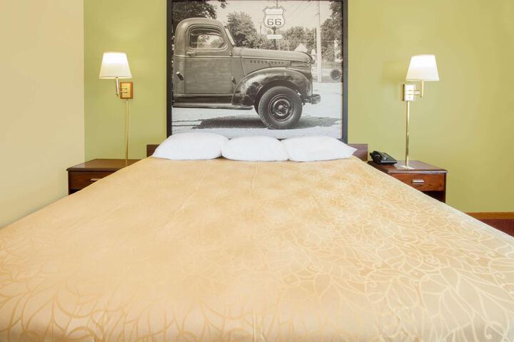 1 King Bed (6 of 11)