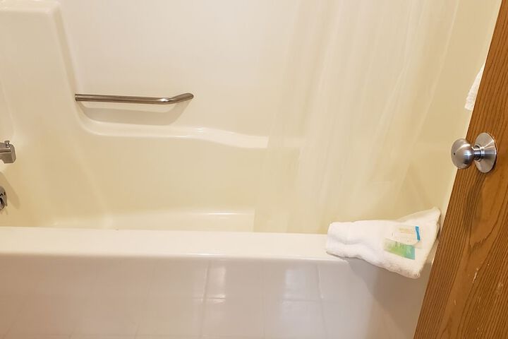 Room 15 of 24
