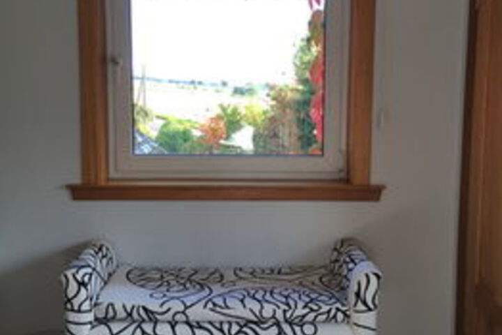 Room 5 of 11