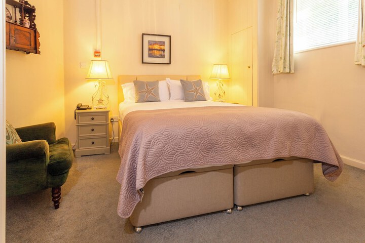 Room 18 of 52