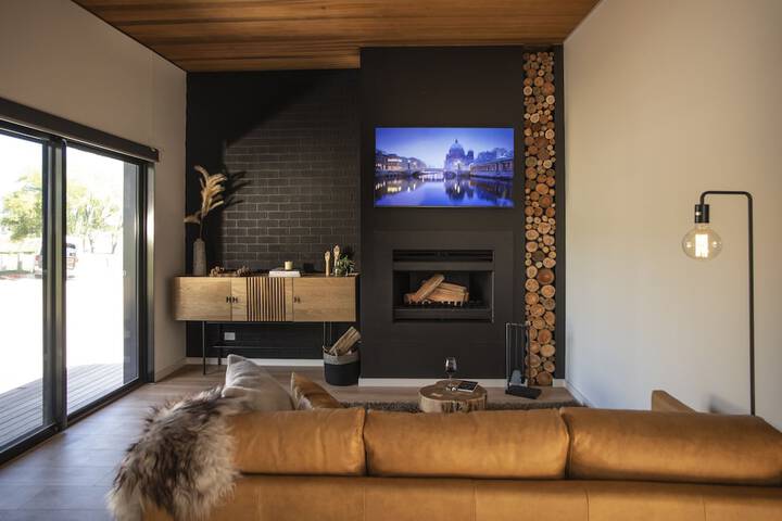Room 4 of 33