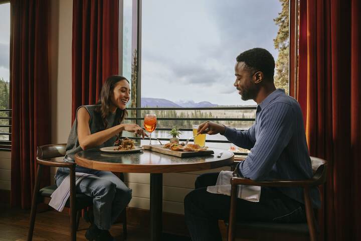 Dining 32 of 45