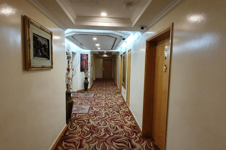 Hotel Entry