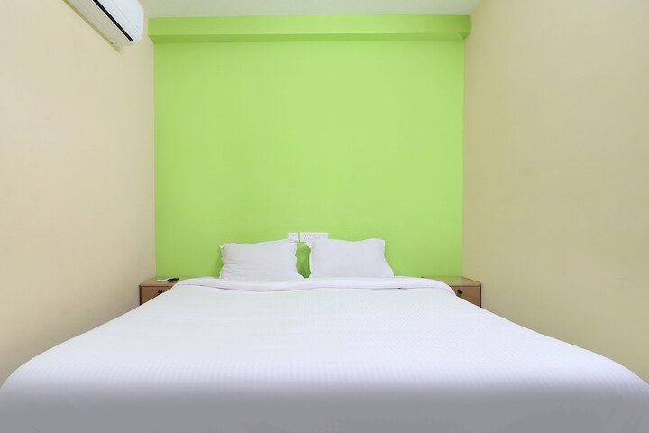 Room 7 of 38