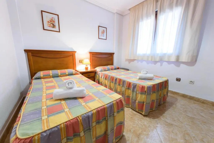 Room 5 of 14