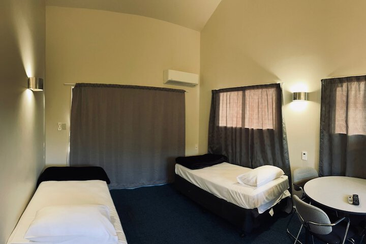 Room 7 of 13