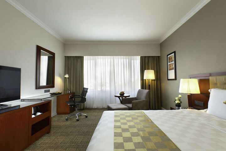 Room 10 of 70