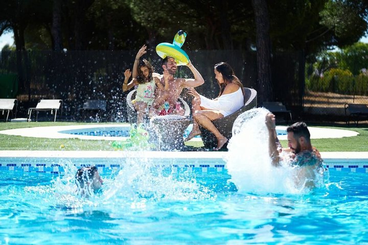 Pool 36 of 51