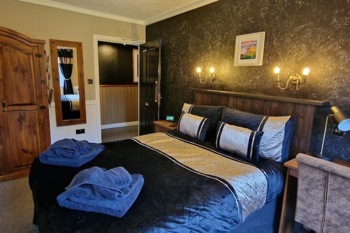 Room 29 of 77