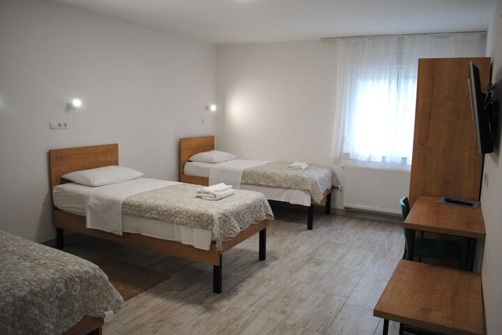 Room 45 of 92
