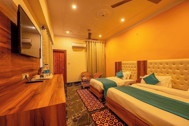Room 4 of 31