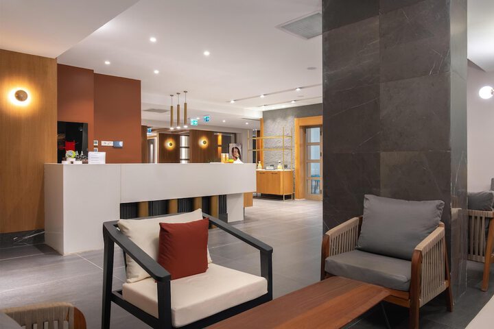 Hotel Interior 17 of 137