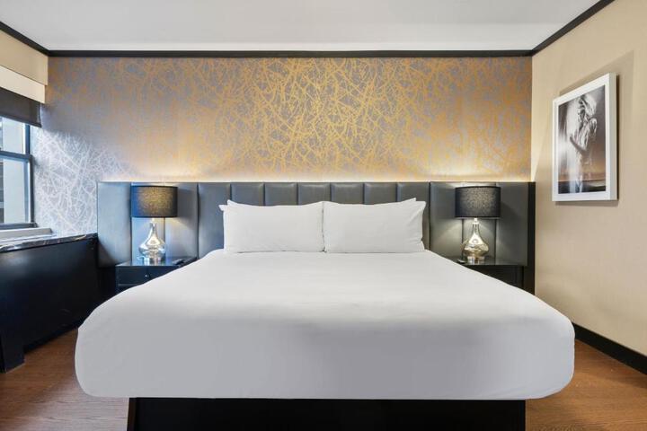 Standard | King Bed (6 of 42)