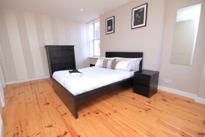 Room 18 of 21