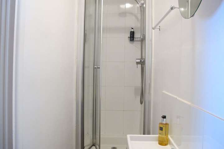 Room 14 of 26