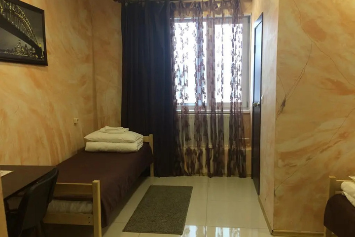 Room 15 of 16