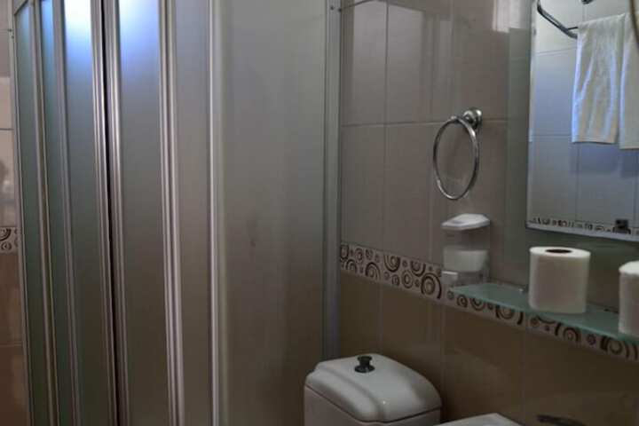 Room 11 of 20