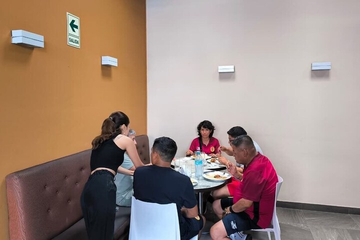 Dining 17 of 23