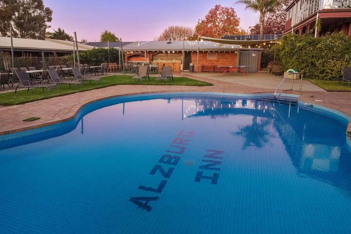 Pool 54 of 90