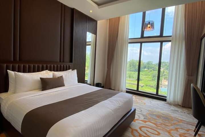 Room 5 of 21
