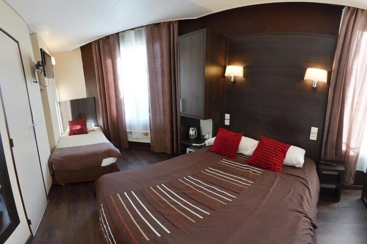 Room 20 of 48