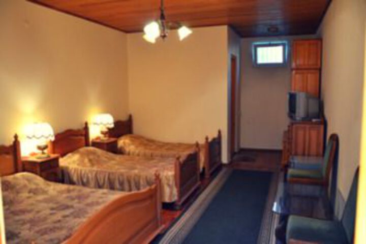 Room 28 of 43
